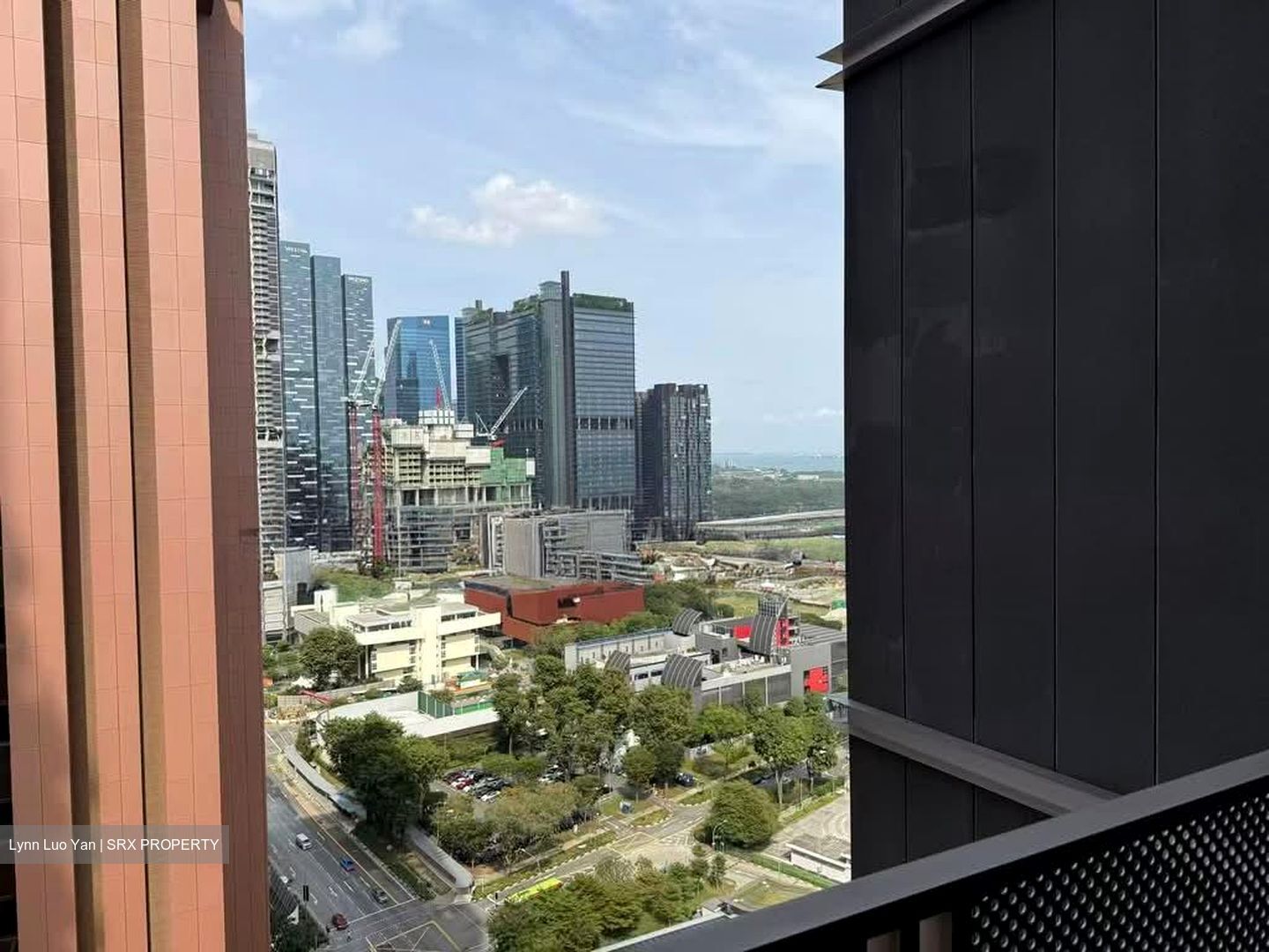 Eon Shenton (D2), Office #612394531